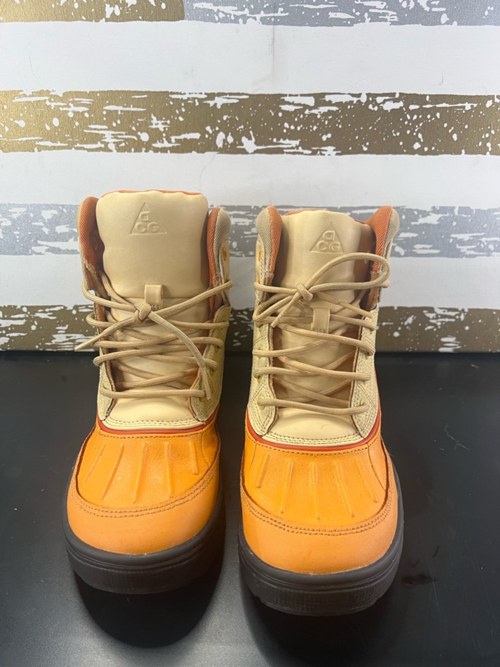 Nike ACG Boots - Picture 3 of 8
